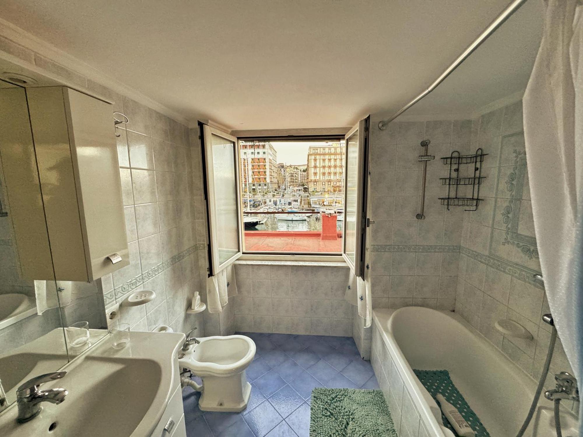 Appartement Laura House à Naples Extérieur photo